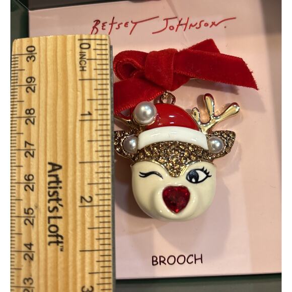 NIB Betsey Johnson Set Winking Reindeer & Gingerbread Girl Brooch Pin Gift Box - Picture 8 of 13